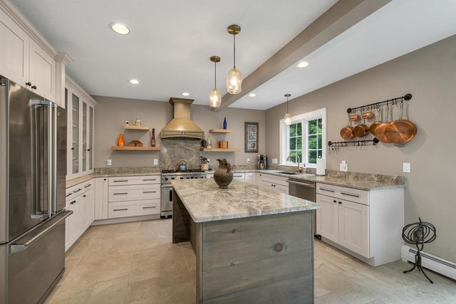 17 Federal Corner Road, Tuftonboro, NH 03816