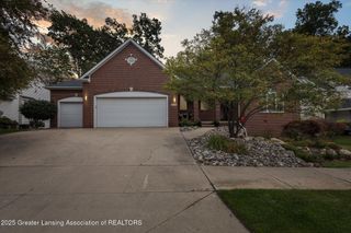2626 Little Hickory Drive, Lansing, MI 48911