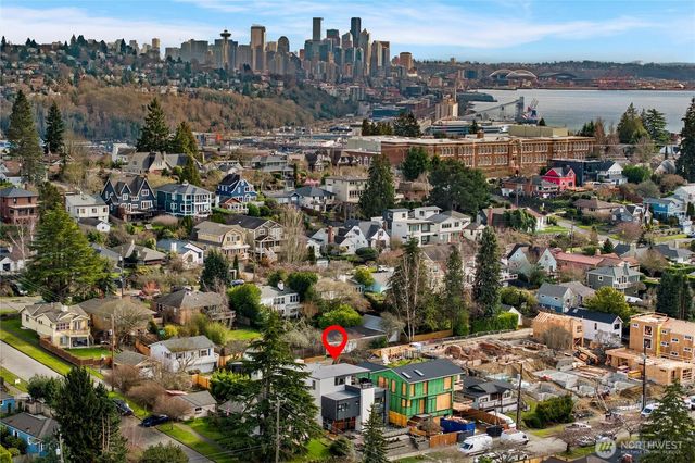 2558 30th Avenue W, Seattle, WA 98199