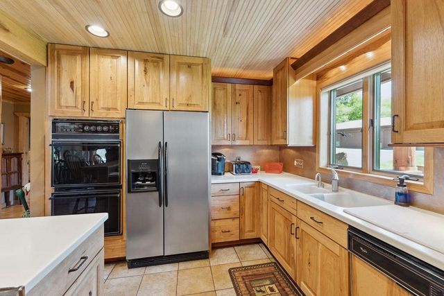 S1555 Farra Road, La Valle, WI 53941