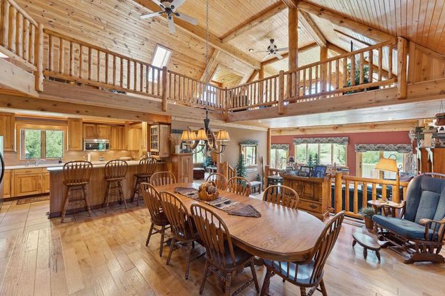 S1555 Farra Road, La Valle, WI 53941