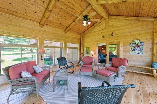 S1555 Farra Road, La Valle, WI 53941