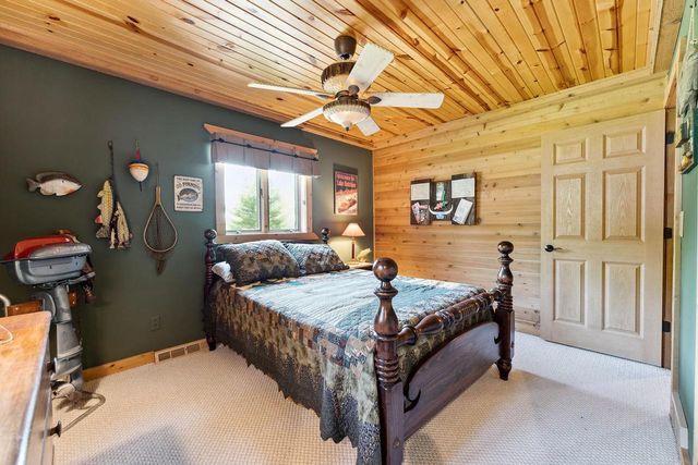 S1555 Farra Road, La Valle, WI 53941