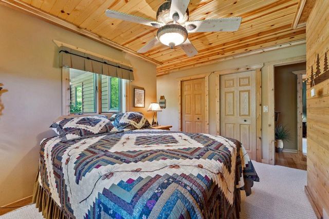 S1555 Farra Road, La Valle, WI 53941