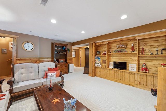 S1555 Farra Road, La Valle, WI 53941