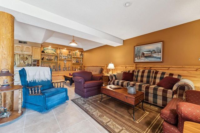 S1555 Farra Road, La Valle, WI 53941