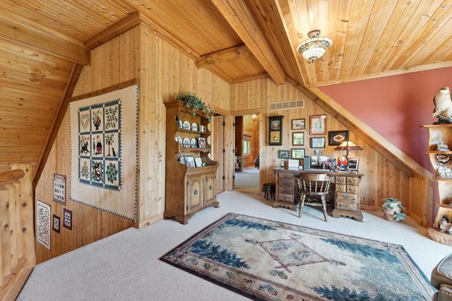 S1555 Farra Road, La Valle, WI 53941