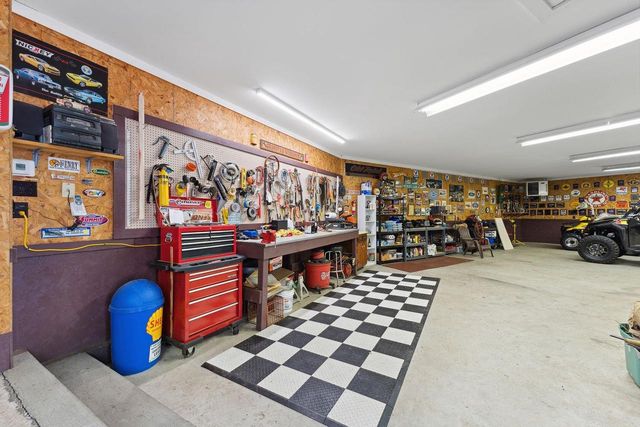 S1555 Farra Road, La Valle, WI 53941