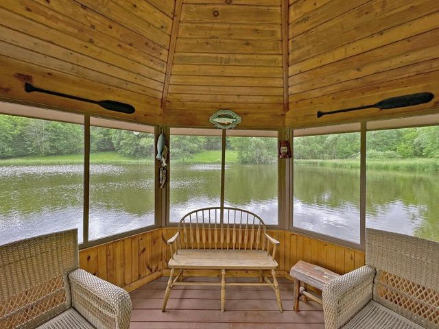 S1555 Farra Road, La Valle, WI 53941