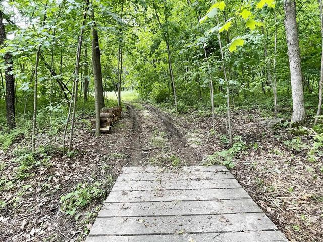 S1555 Farra Road, La Valle, WI 53941