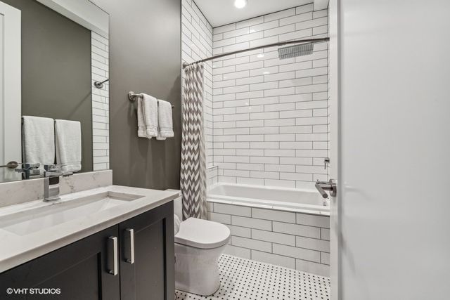 1739 N Humboldt Boulevard 1S, Chicago, IL 60647