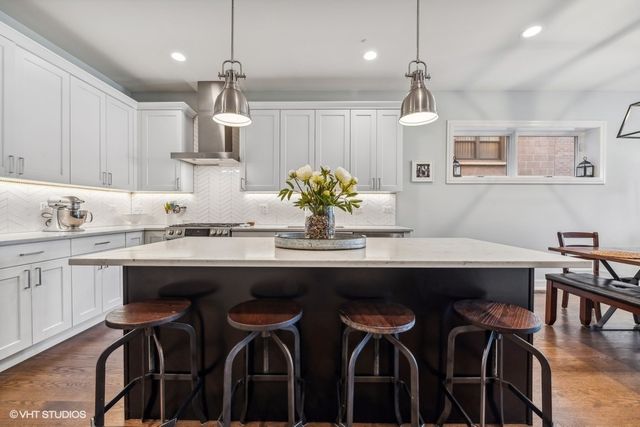 1739 N Humboldt Boulevard 1S, Chicago, IL 60647