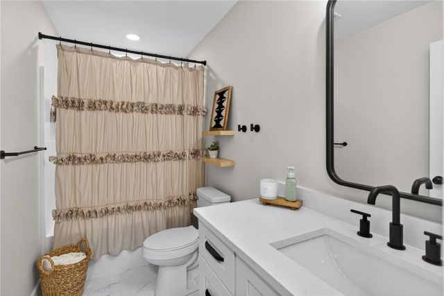 106 Bolt Road, Townville, SC 29689
