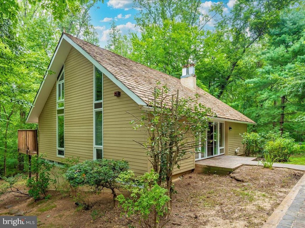 9441 HOLBROOK, Potomac, MD 20854