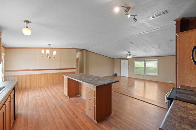 2412 Luisa Lane, Alvarado, TX 76009