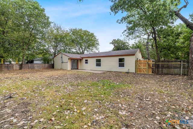1104 Woodall Street, Belton, TX 76513
