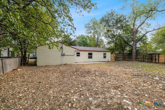 1104 Woodall Street, Belton, TX 76513