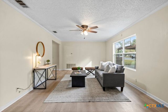 1104 Woodall Street, Belton, TX 76513