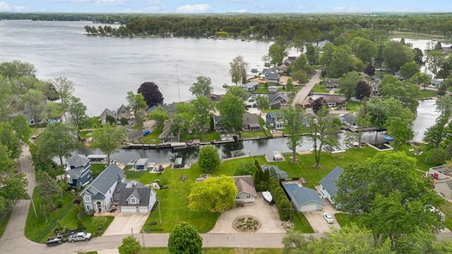 5005 Shoreview Drive, Coloma Twp, MI 49038