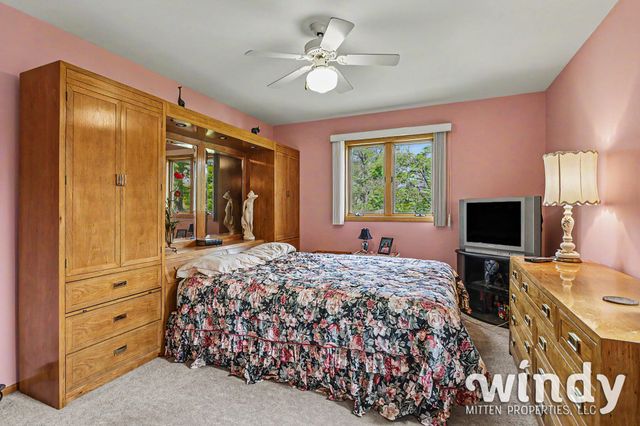 5005 Shoreview Drive, Coloma Twp, MI 49038
