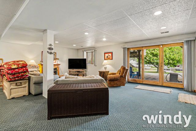 5005 Shoreview Drive, Coloma Twp, MI 49038