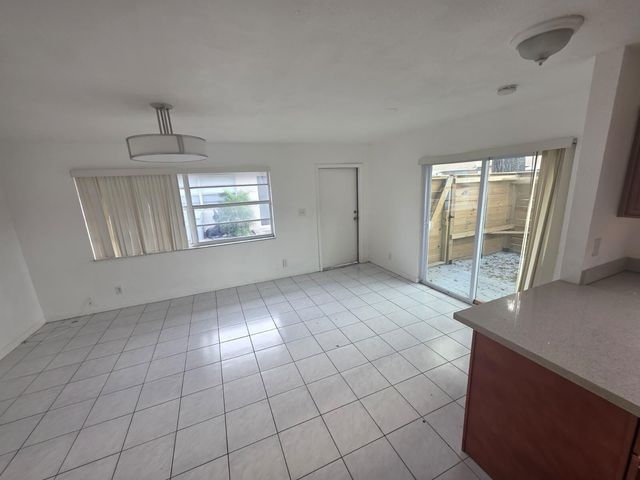 3103 NW 3rd Avenue, Pompano Beach, FL 33064