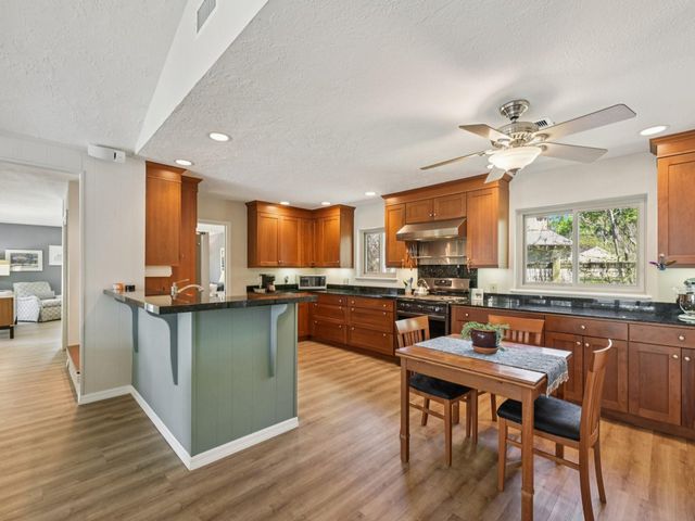 310 Whitecap Drive, El Lago, TX 77586