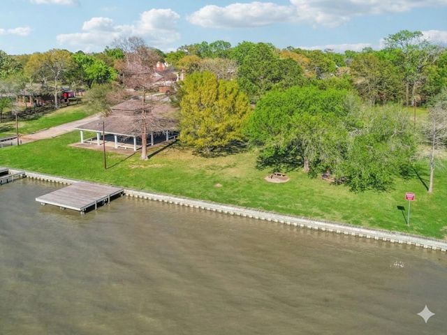 310 Whitecap Drive, El Lago, TX 77586