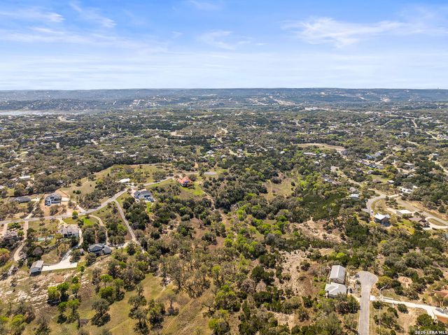 925 Kings Cove Drive, Canyon Lake, TX 78133