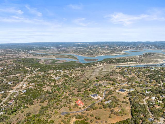 925 Kings Cove Drive, Canyon Lake, TX 78133