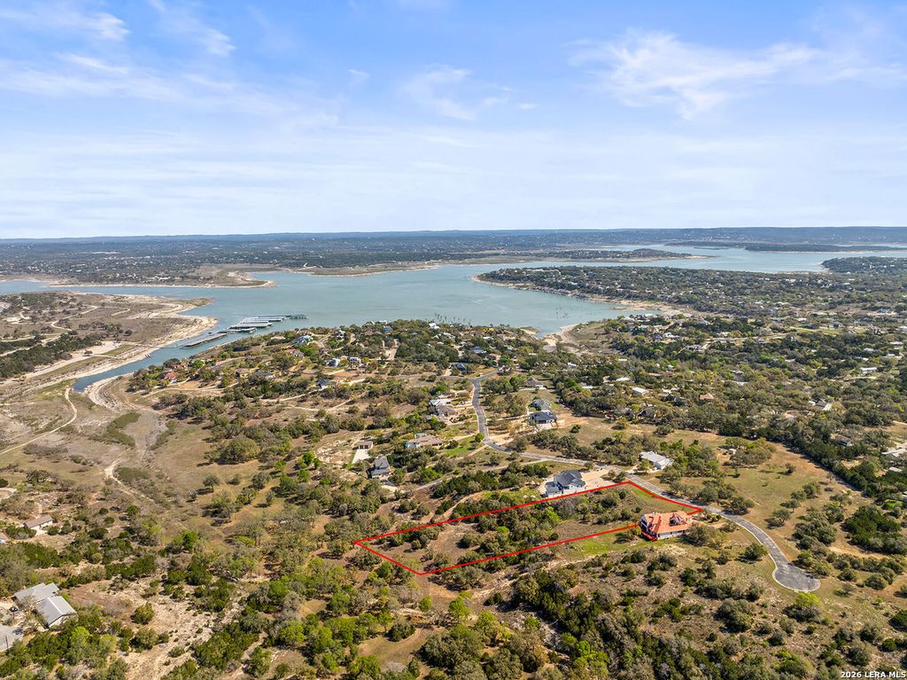 925 Kings Cove Drive, Canyon Lake, TX 78133