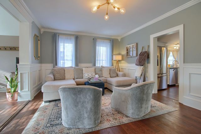 524 Hickory Street, Milford Vlg, MI 48381