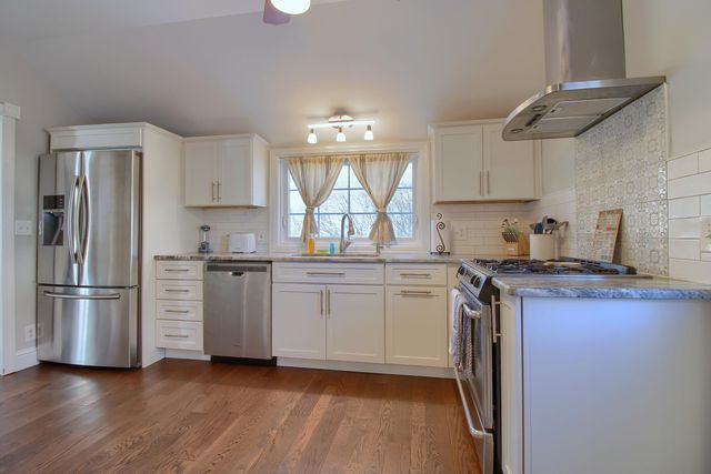 524 Hickory Street, Milford Vlg, MI 48381