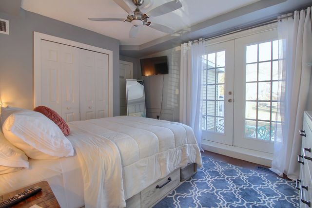 524 Hickory Street, Milford Vlg, MI 48381