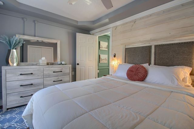 524 Hickory Street, Milford Vlg, MI 48381