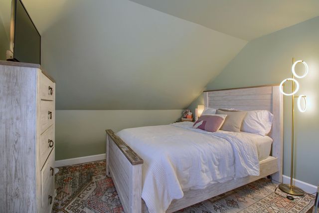 524 Hickory Street, Milford Vlg, MI 48381