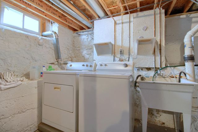 524 Hickory Street, Milford Vlg, MI 48381