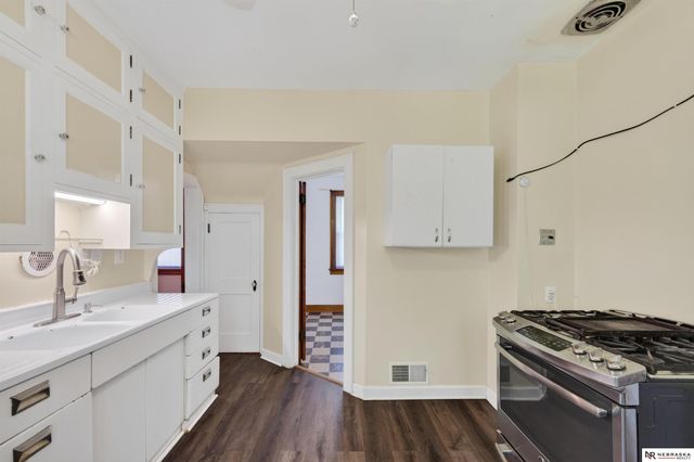 1439 Phelps Street, Omaha, NE 68107