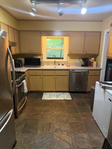 3701 Finger Creek, Lilburn, GA 30047