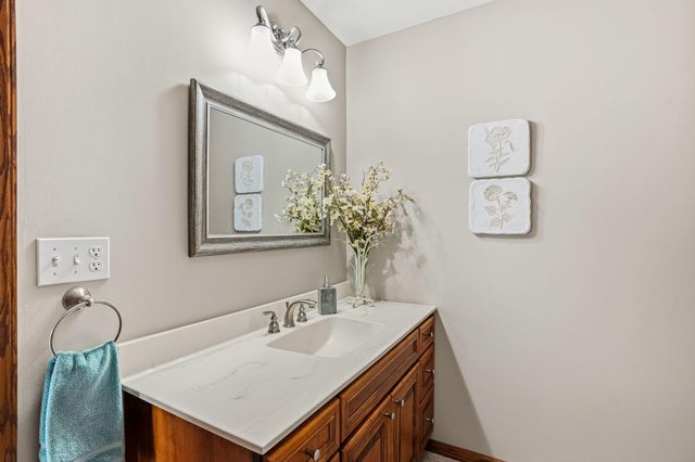 1441 21st Street W, Hastings, MN 55033