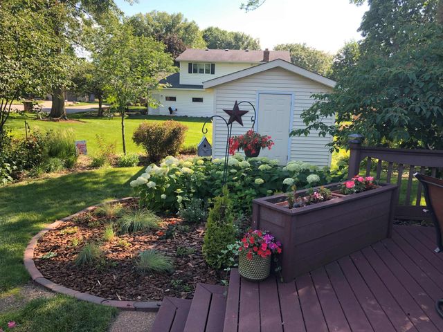 1441 21st Street W, Hastings, MN 55033