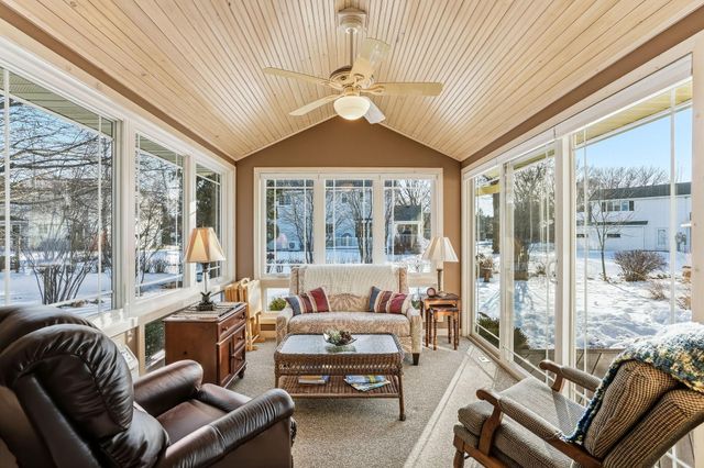 1441 21st Street W, Hastings, MN 55033