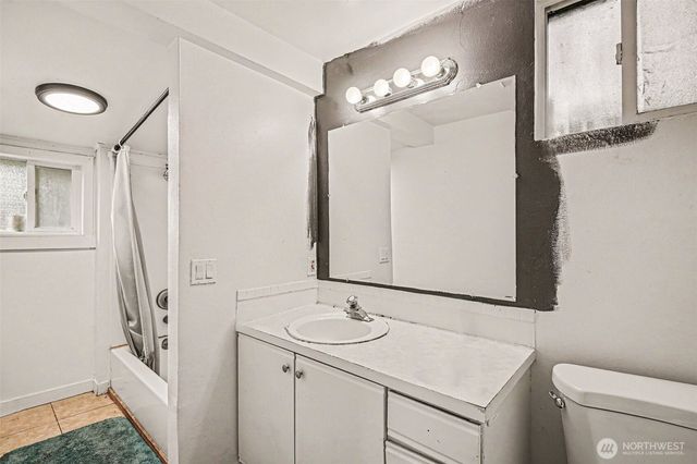 1207 SW cambridge Street, Seattle, WA 98106