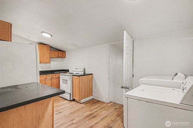 1207 SW cambridge Street, Seattle, WA 98106