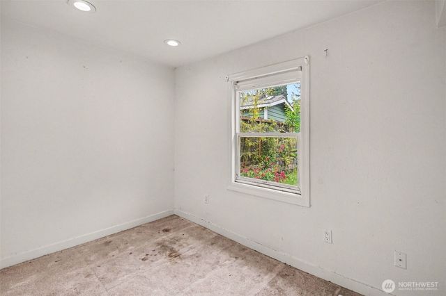 1207 SW cambridge Street, Seattle, WA 98106