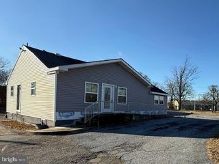 10 SIDNEY LN, Willingborough, NJ 08046