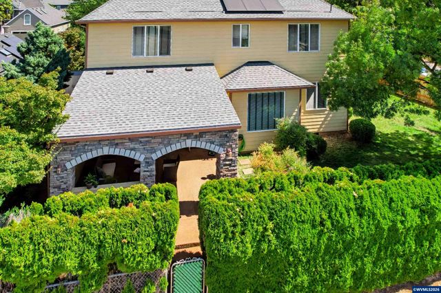 5549 Bellflower Ct SE, Salem, OR 97306