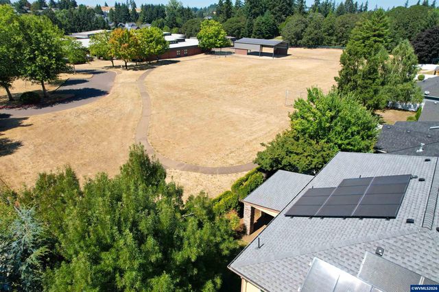 5549 Bellflower Ct SE, Salem, OR 97306