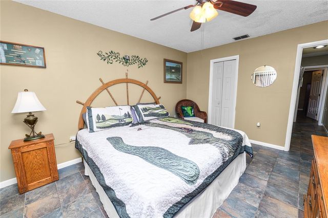 5225 IMPERIAL LAKES BOULEVARD 22, Mulberry, FL 33860