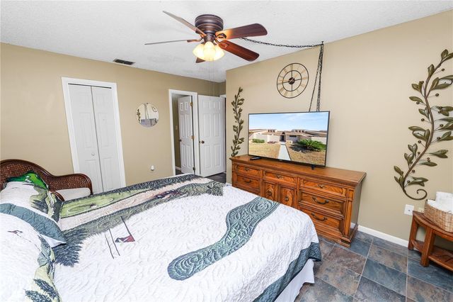 5225 IMPERIAL LAKES BOULEVARD 22, Mulberry, FL 33860